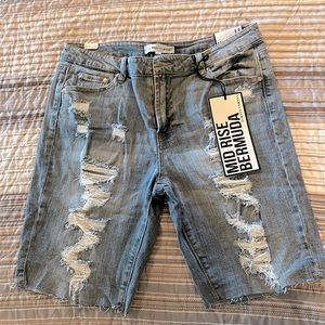 Almost Famous shorts